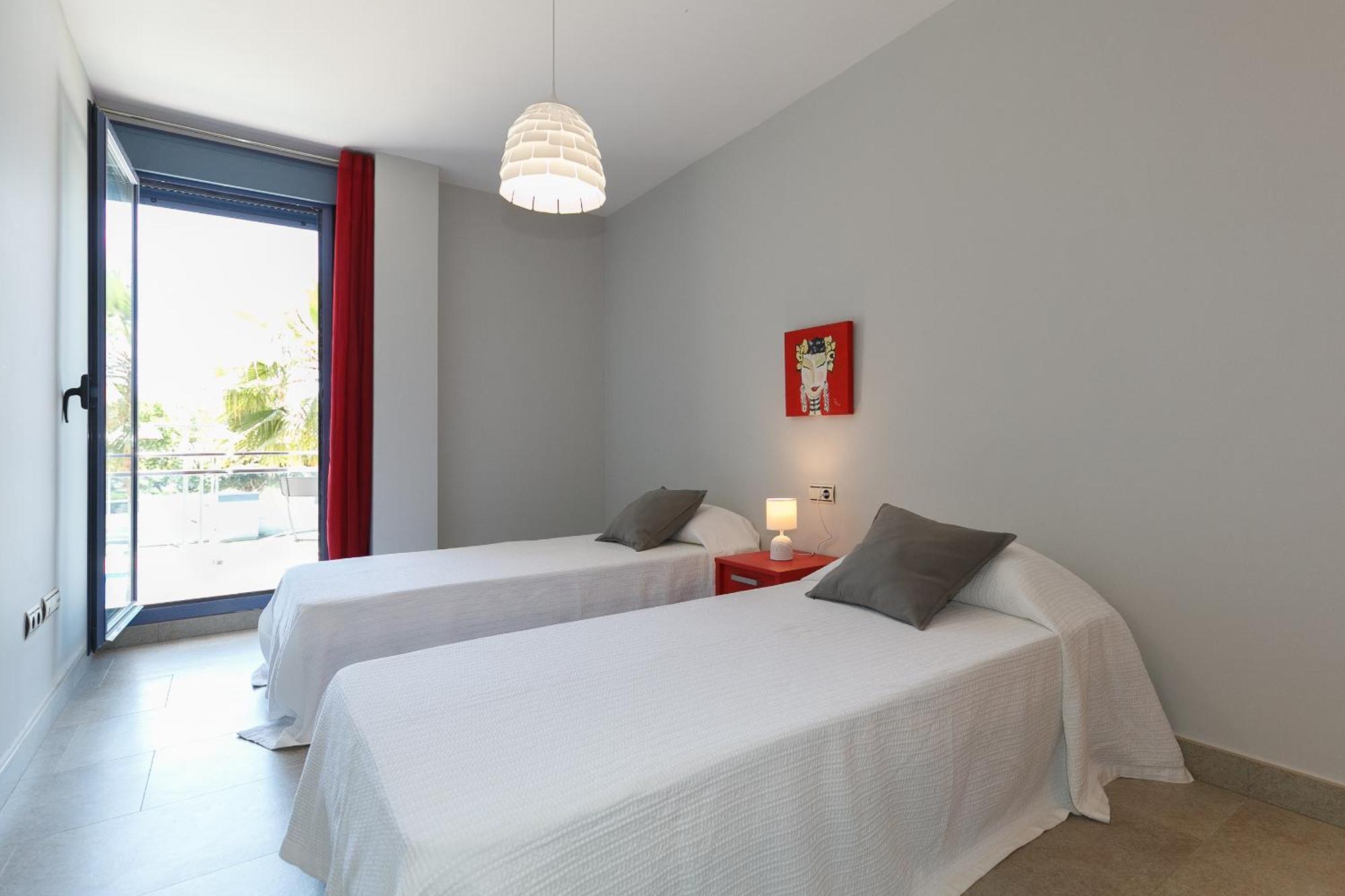 Uhc Mar Augusta Family Complex Cambrils Quarto foto